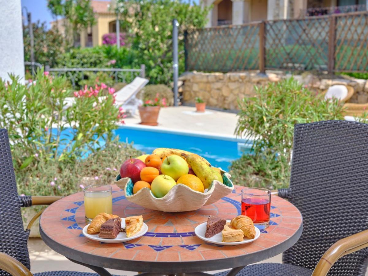 Dolce Vita Boutique Hotel Porto Cervo Exterior photo